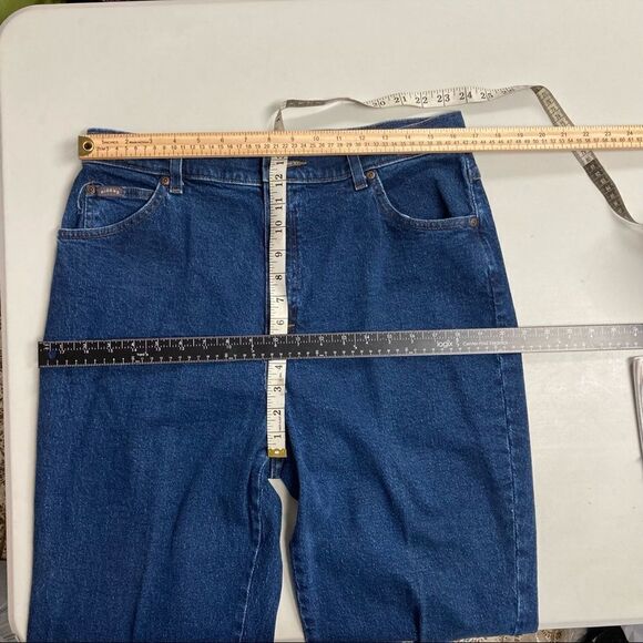 RIDERS Women’s Dark Wash jeans Size 16Petite Rise 13” Inseam 28.5 - Picture 7 of 8